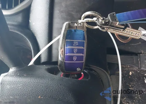 2018 Kia Sportage Lx z USA, uszkodzony, nr VIN KNDPM3ACXJ7392555